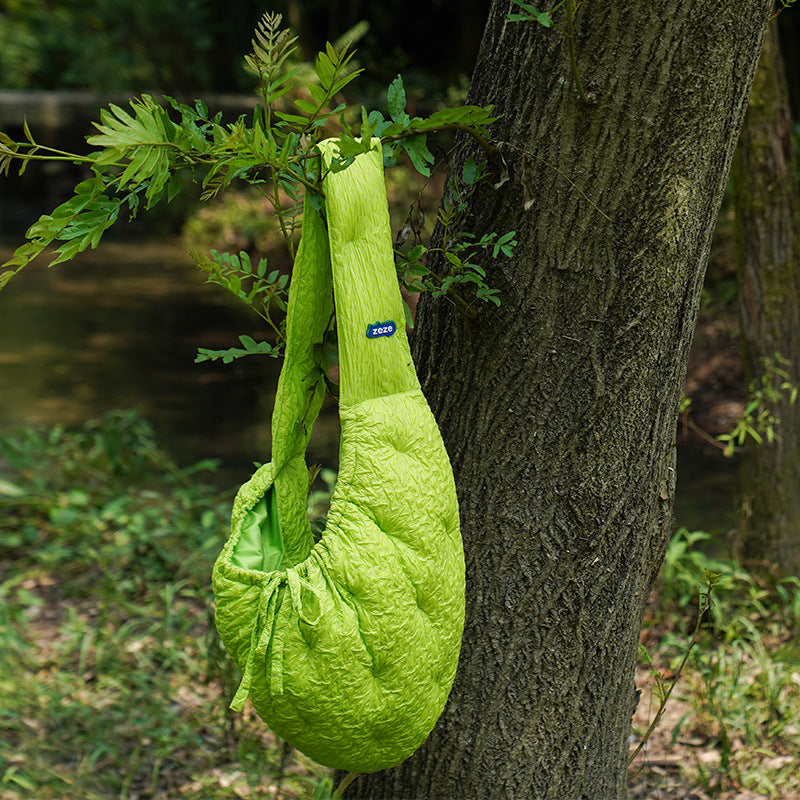 Portable Shoulder Diagonal Pet Carrier Bag With Secure Warm Design