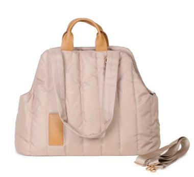 Lightweight Waterproof Portable Pet Carrier Handbag For Travel Use
