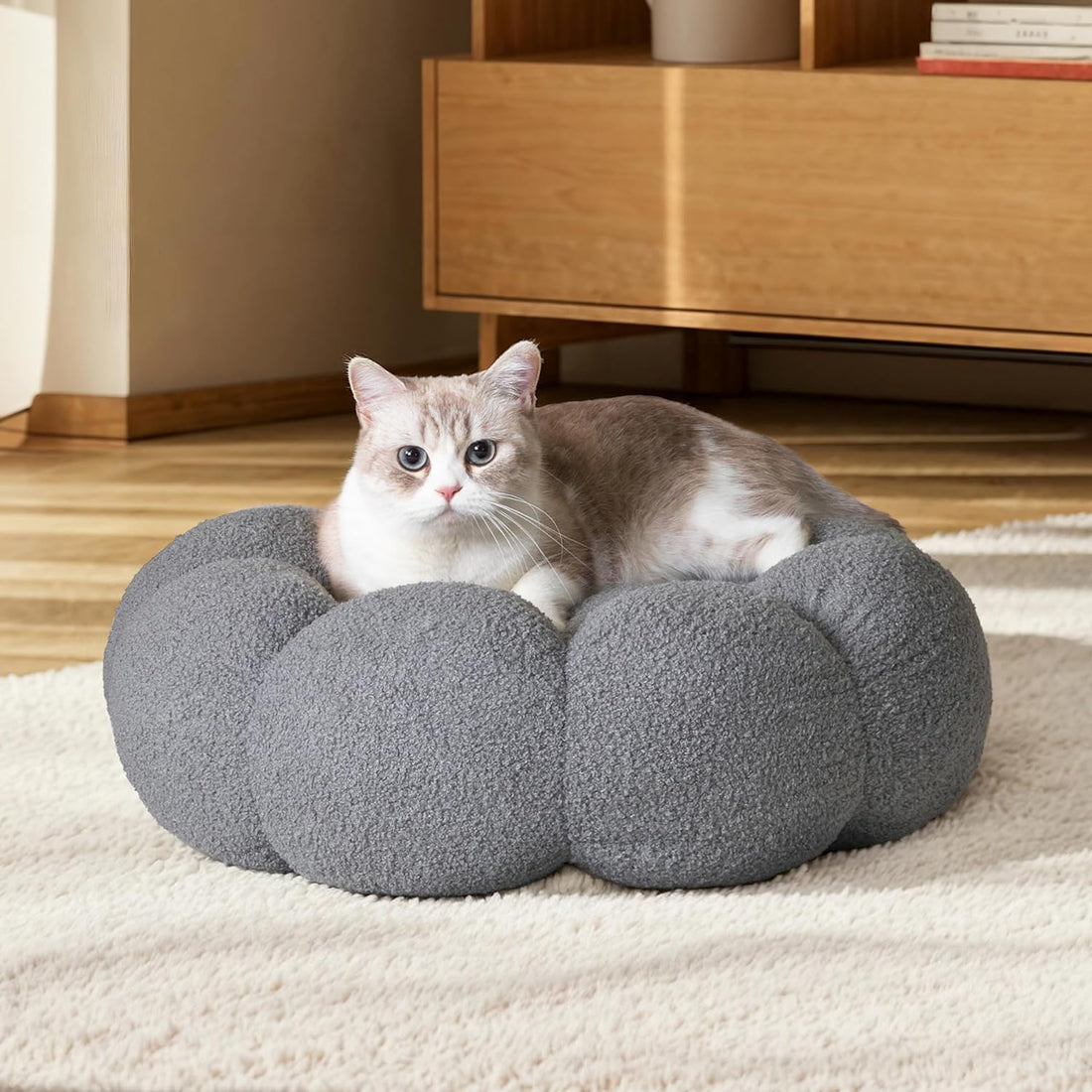 Fluffy Plush Round Calming Pet Bed With Non Slip Design